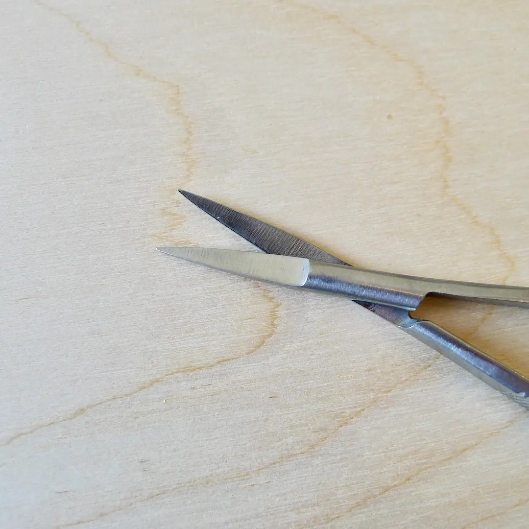 Mini ciseaux 'pince' droits ou courbes – Image 2