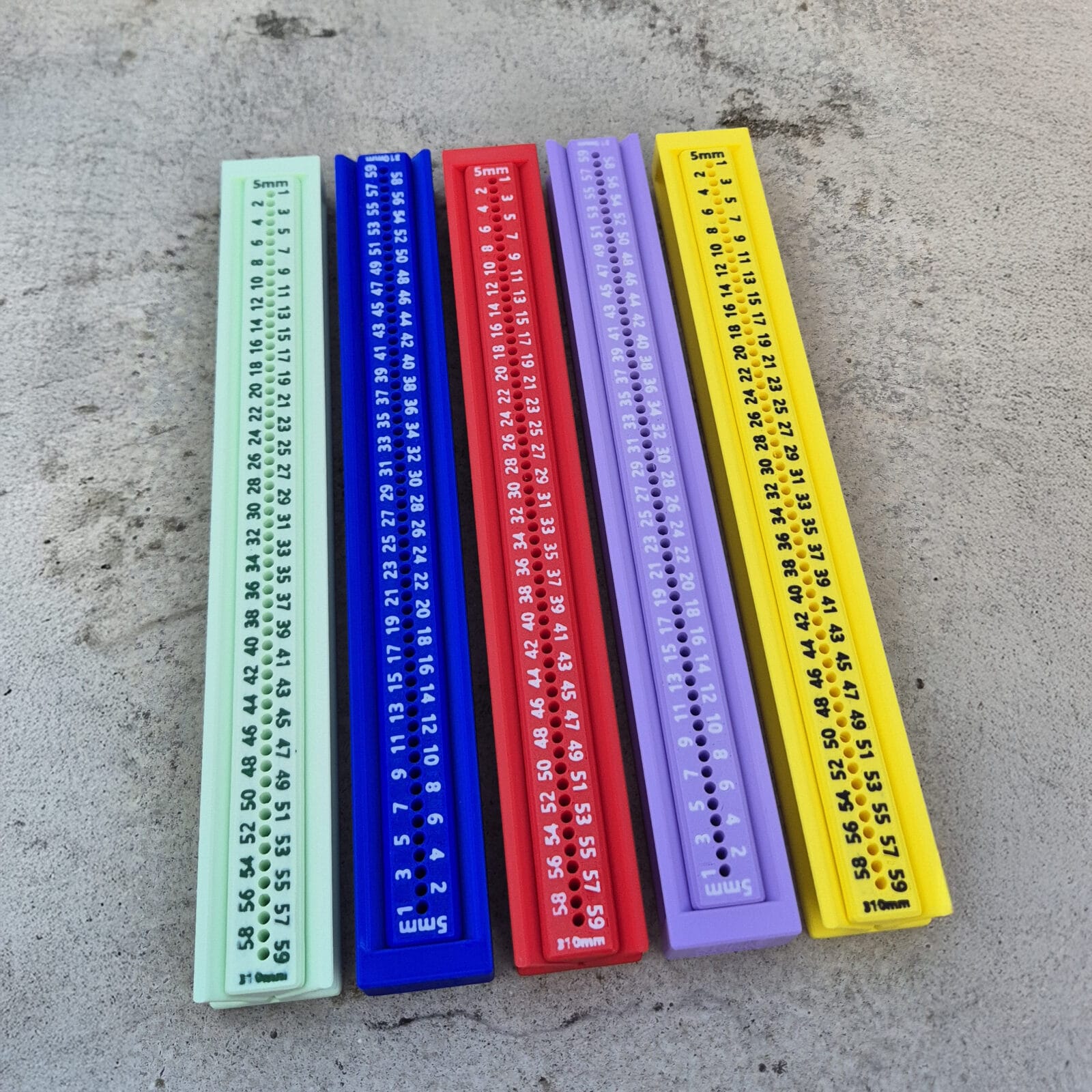 Gabarit de perçage pour la reliure - 310mm