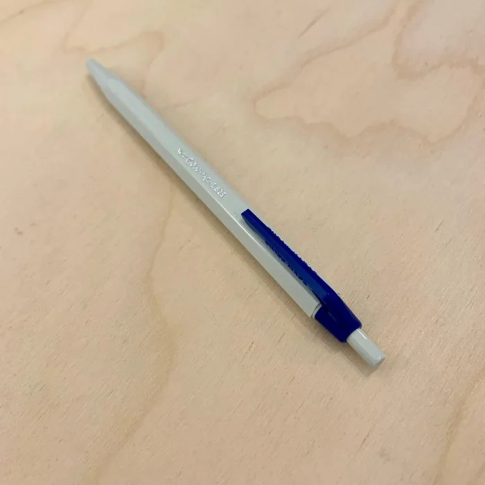 Stylo-bille Caran d'Ache 825 – Image 3