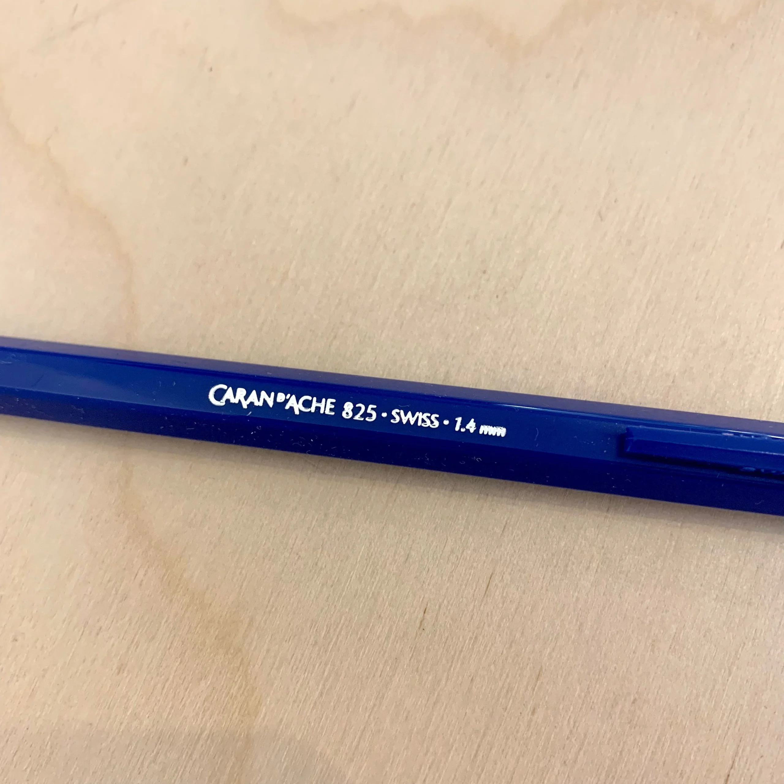 Stylo-bille Caran d'Ache 825 – Image 6