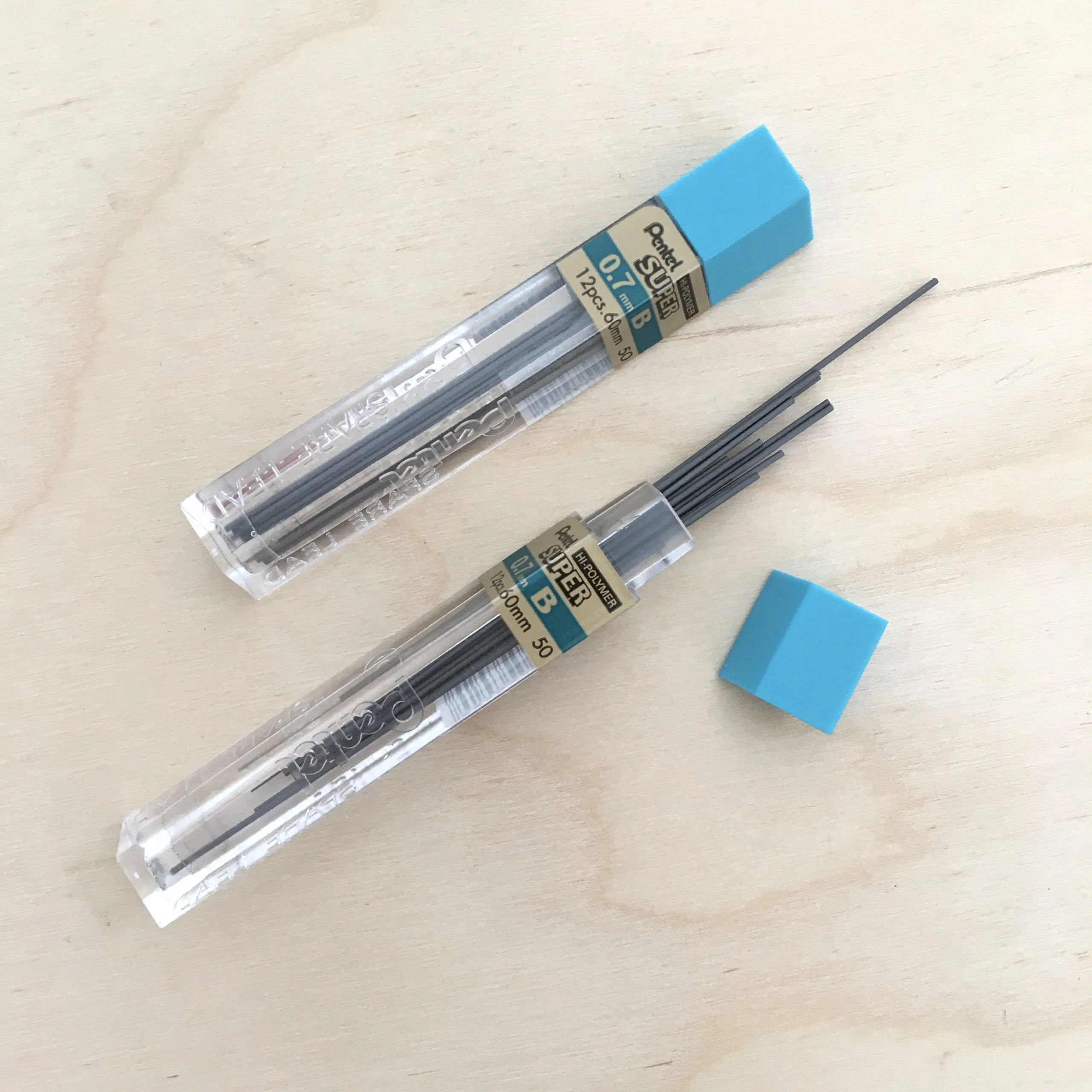 Mines graphites Pentel 0.7mm