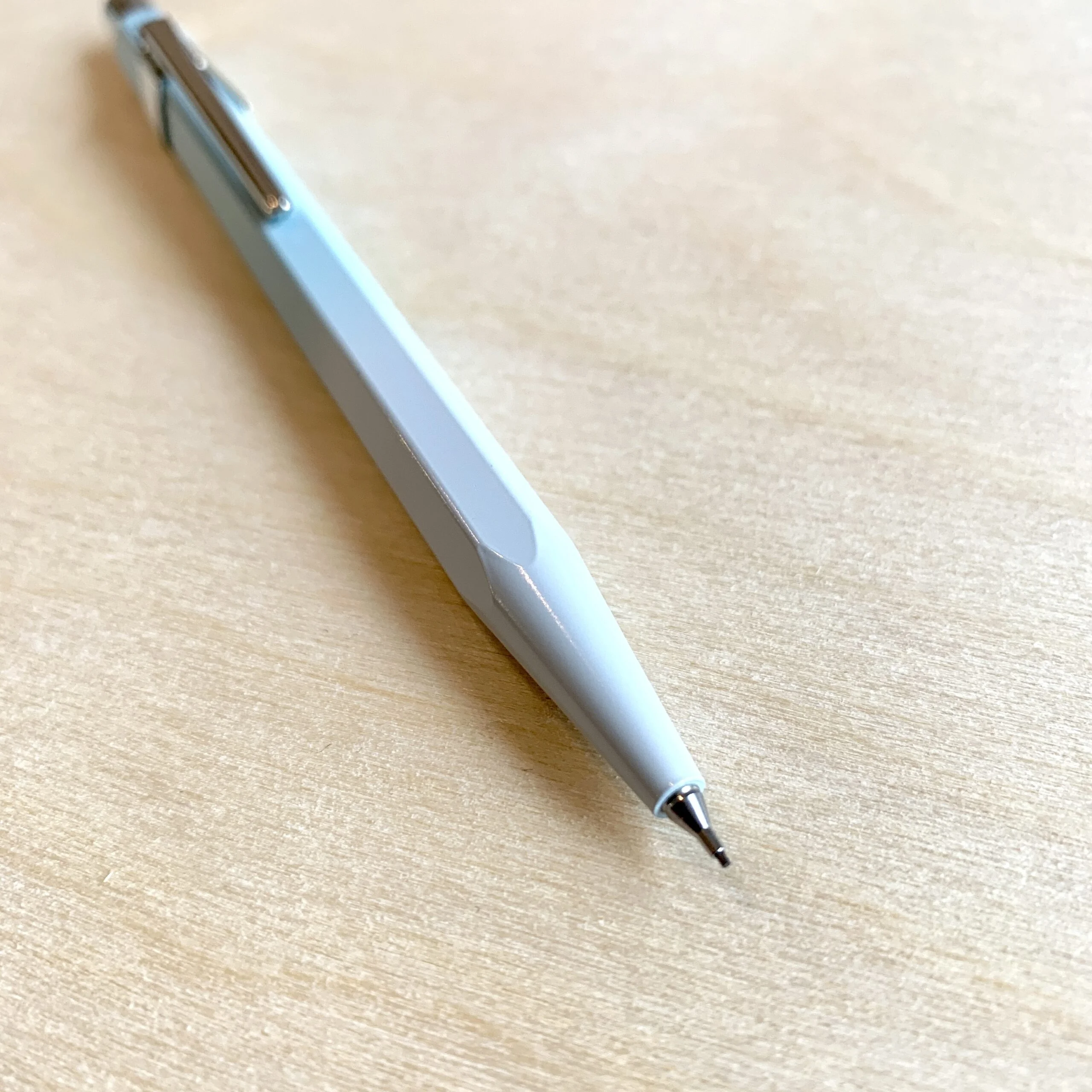 Caran d'Ache Blue Lagoon Stylo Bille + Porte-Mine – Image 3
