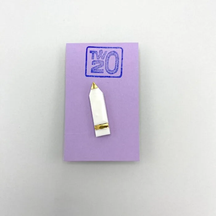 Pin's en porcelaine ✏️ - Louise Devin – Image 4