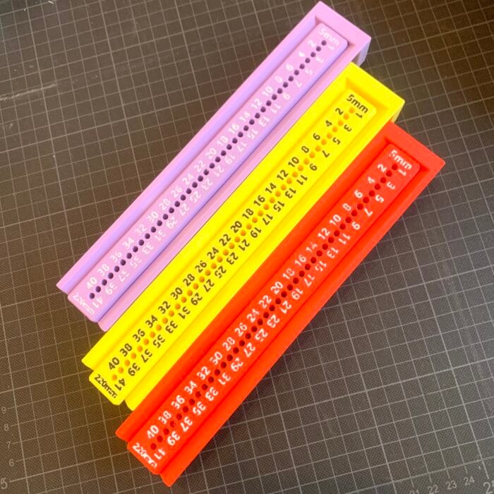 Gabarit de perçage pour la reliure - 220mm